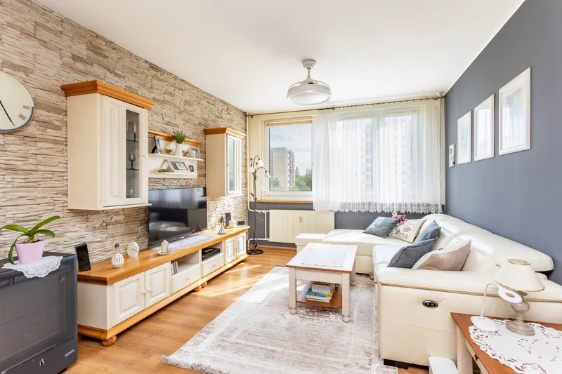Viel Platz für Ihren Alltag in dieser 3,5-Zimmer-Wohnung in Berlin-Marzahn — photo 1